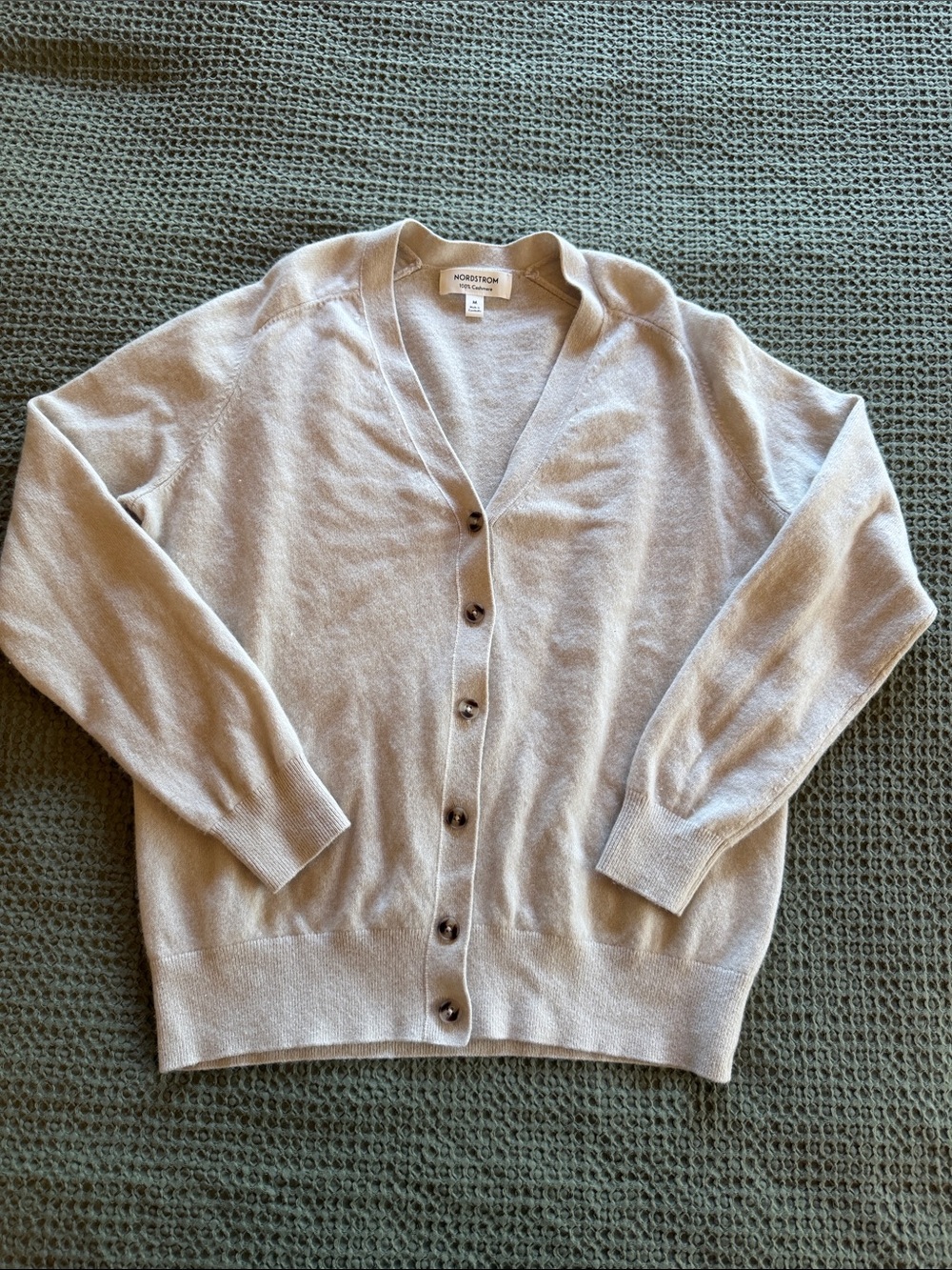 Nordstrom Cream V-Neck Button 100 % Cashmere Cardigan